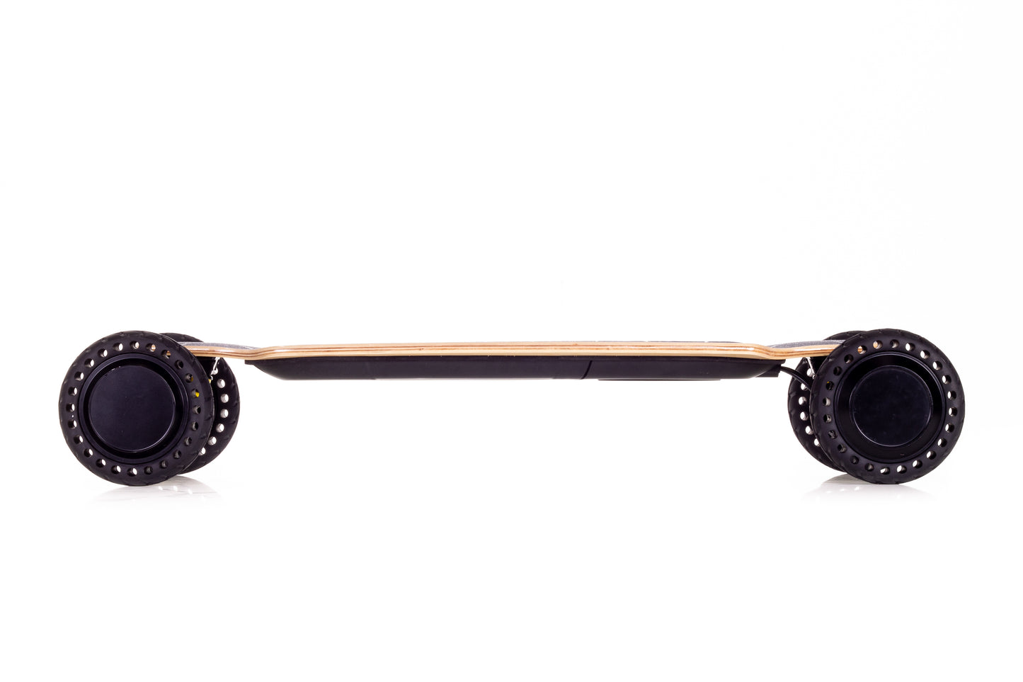 High quality, high performance electric skateboard with hub drive brushless motors and lithium ion battery technology.