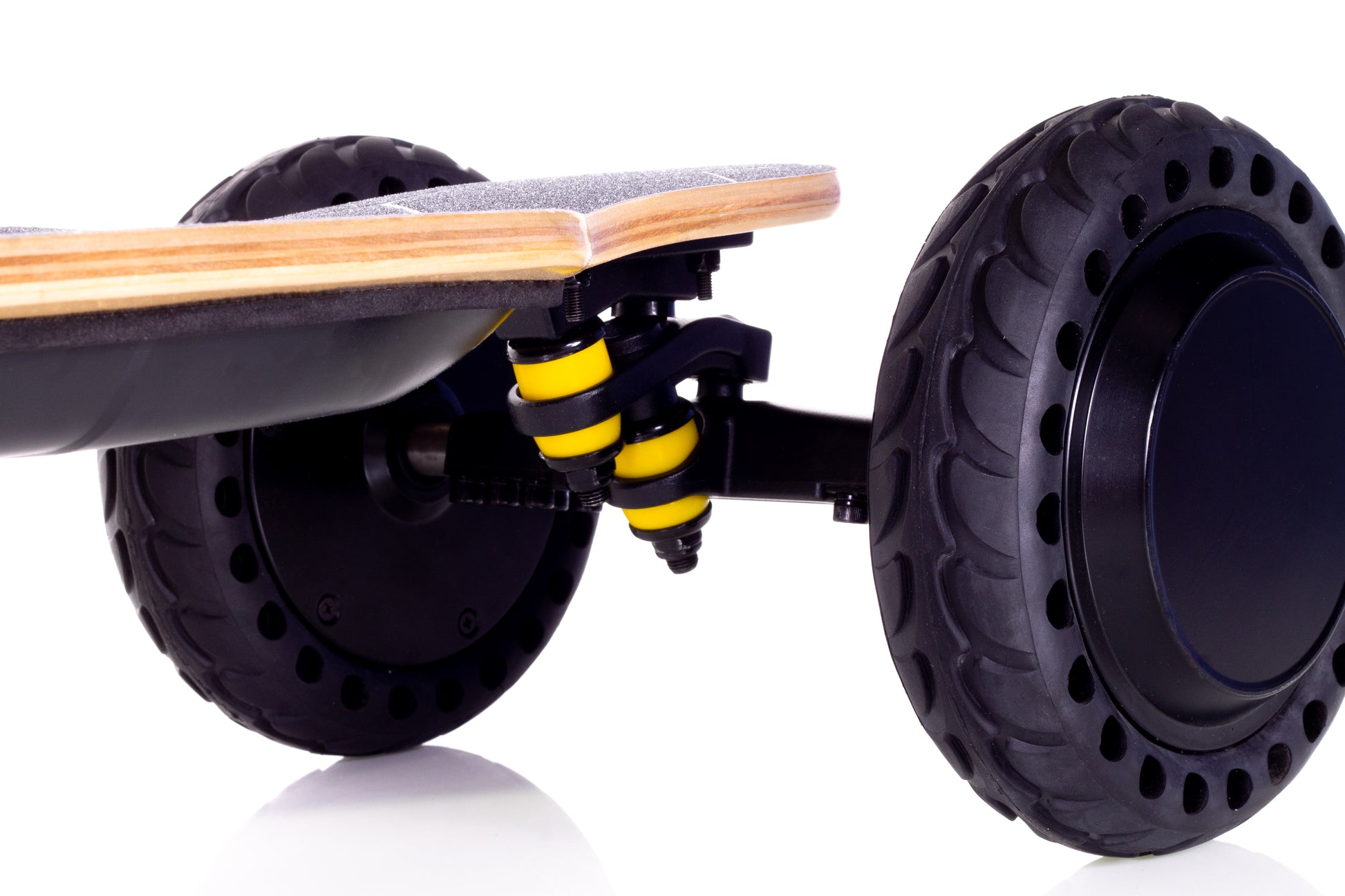 High quality, high performance electric skateboard with hub drive brushless motors and lithium ion battery technology.